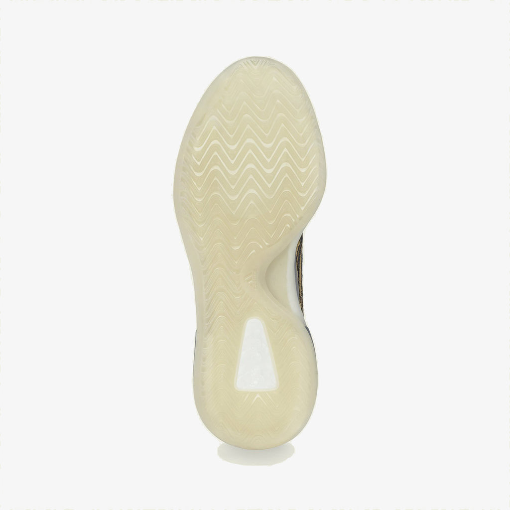 Adidas Yeezy QNTM "Amber Tint" - Shoe Engine