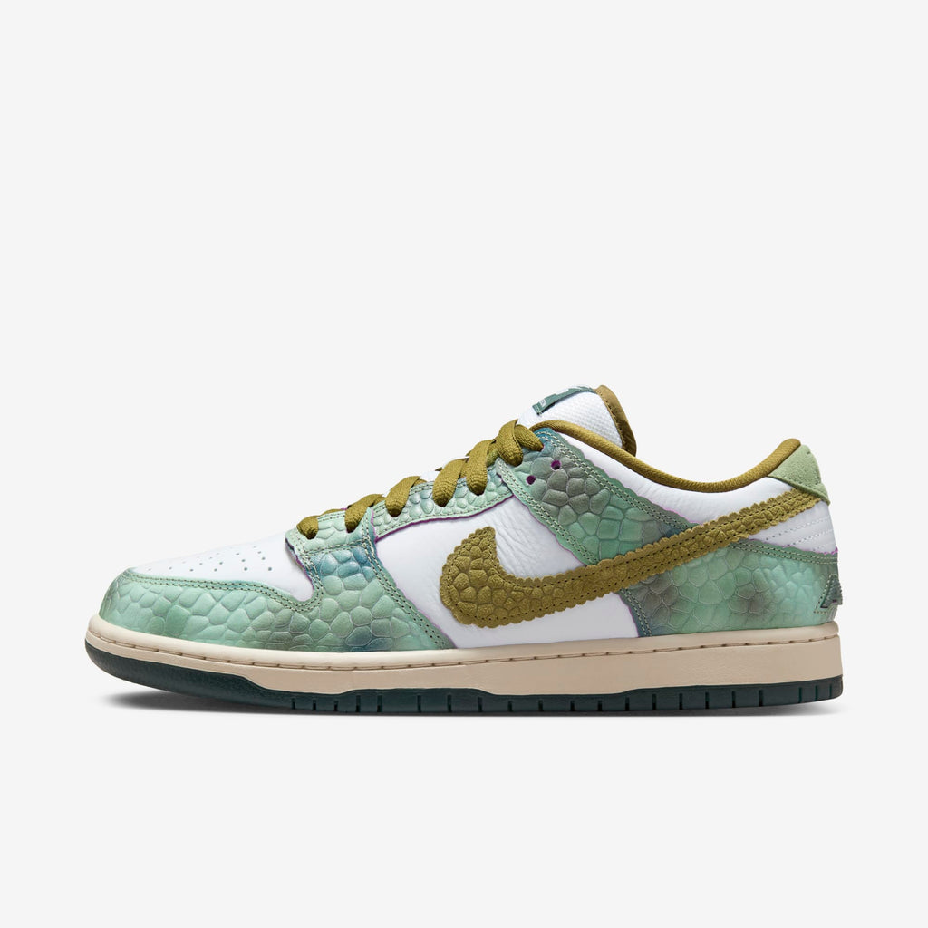 Nike SB Dunk Low Alexis Sablone "Chameleon" HJ3386-300