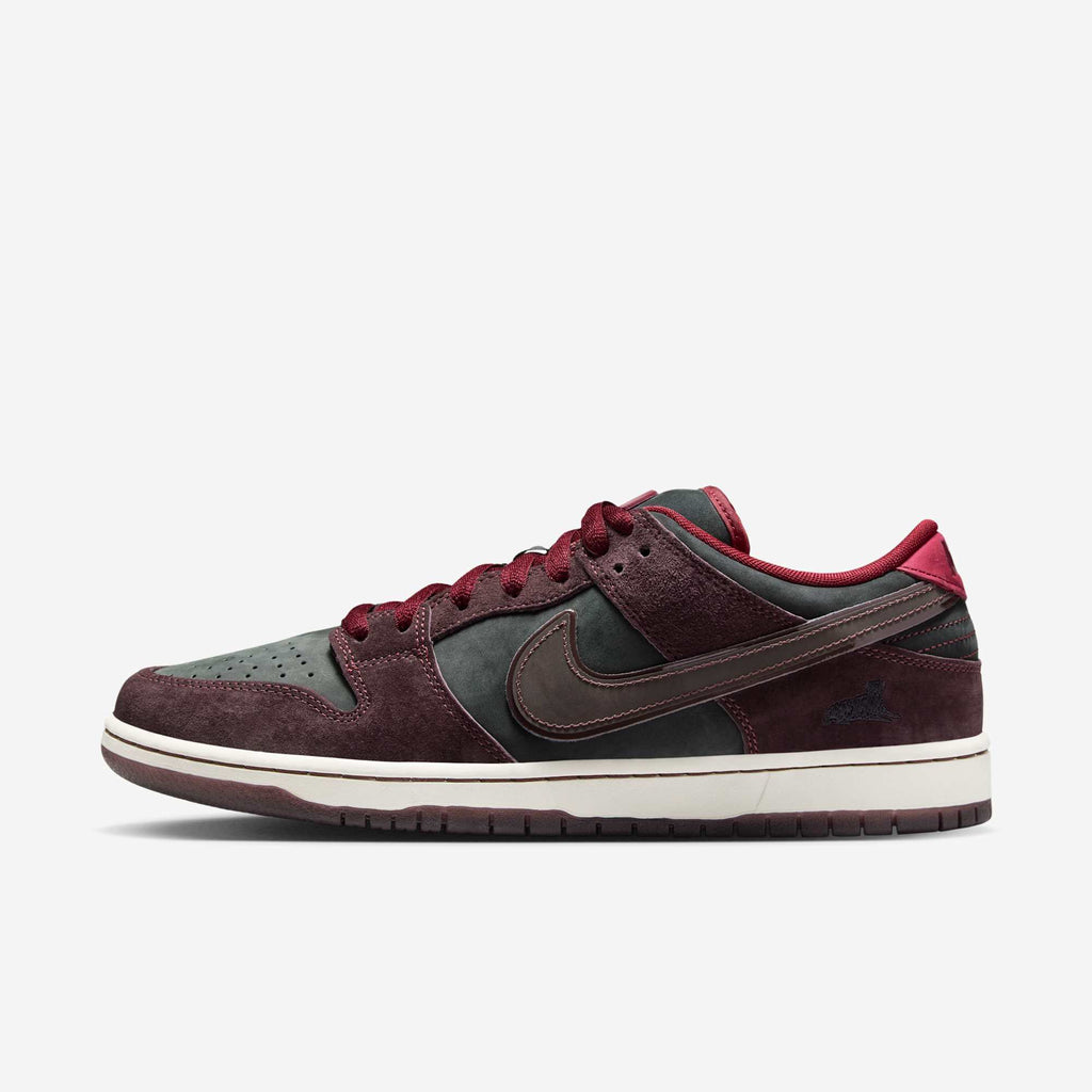 Nike SB Dunk Low Riot Skateshop "Mahogany Dark Beetroot" FZ1289-200