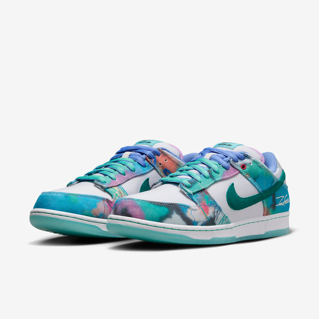 Nike SB Dunk Low Futura Laboratories "Bleached Aqua" HF6061-400