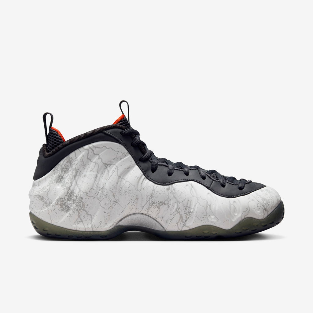 Nike Air Foamposite One Tekken 8 "Jin Kazama" HF6367-001