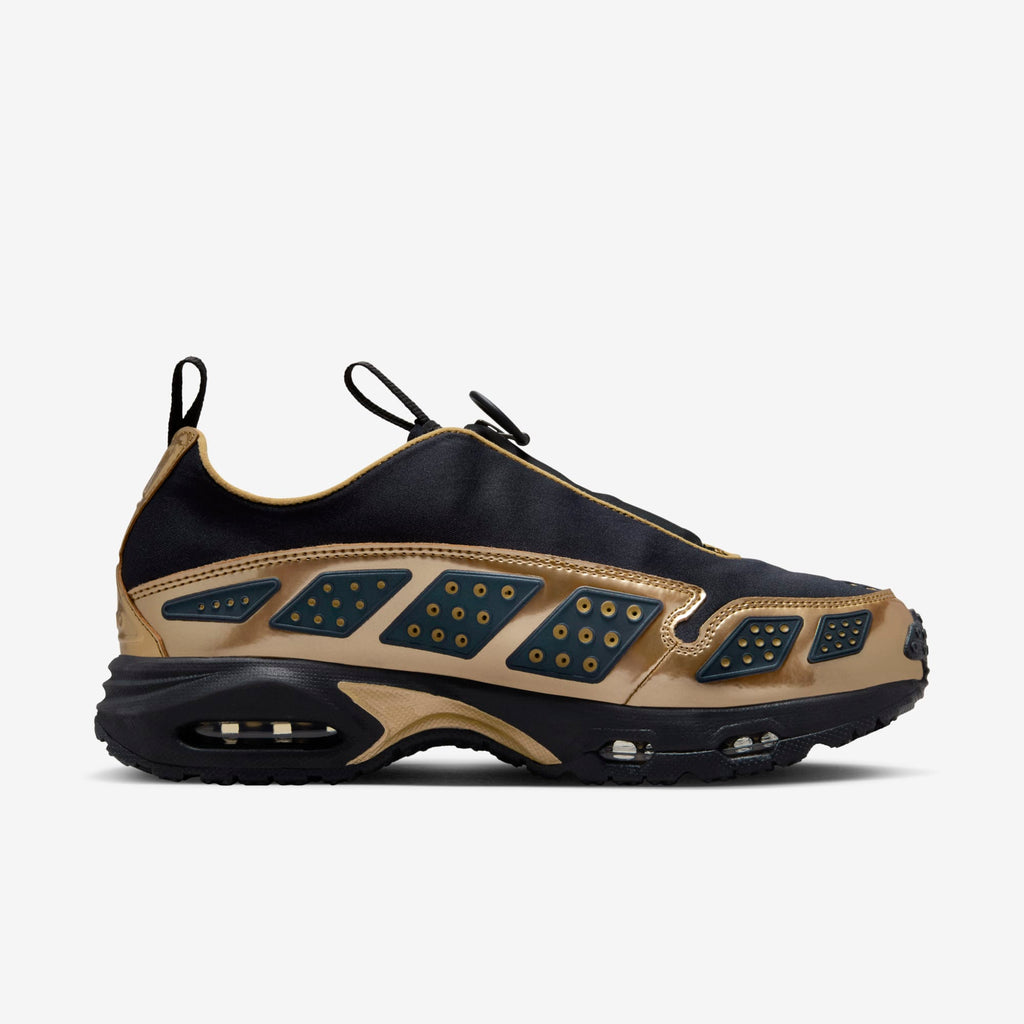 Nike Air Max SNDR "Black Metallic Gold"