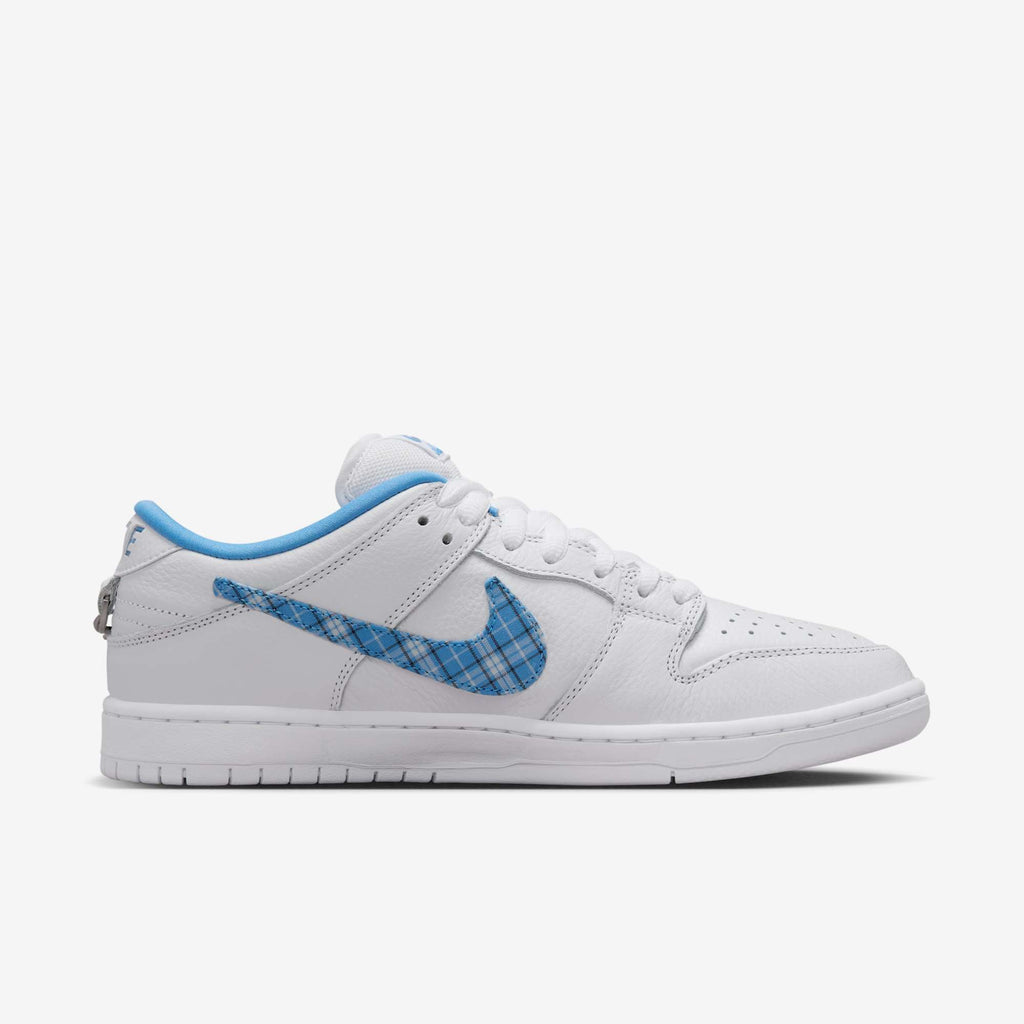 Nike SB Dunk Low Nicole Hause "White University Blue" FZ8802-100