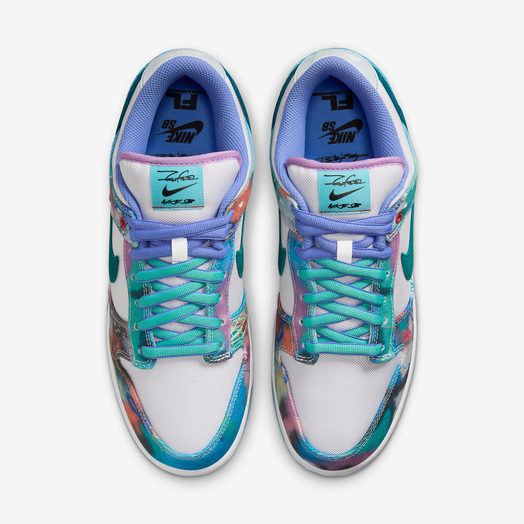 Nike SB Dunk Low Futura Laboratories "Bleached Aqua" HF6061-400