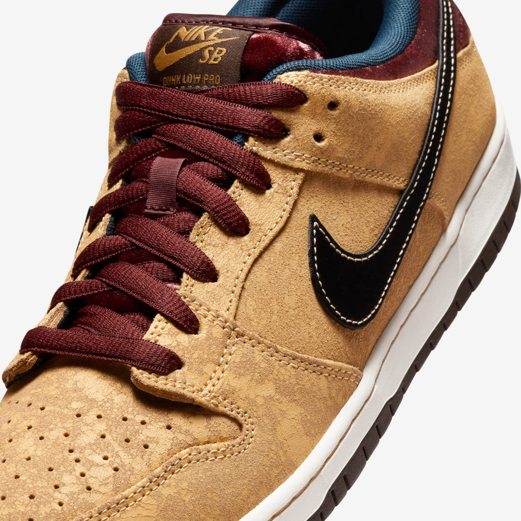 Nike SB Dunk Low "City Of Cinema" FZ1278-200