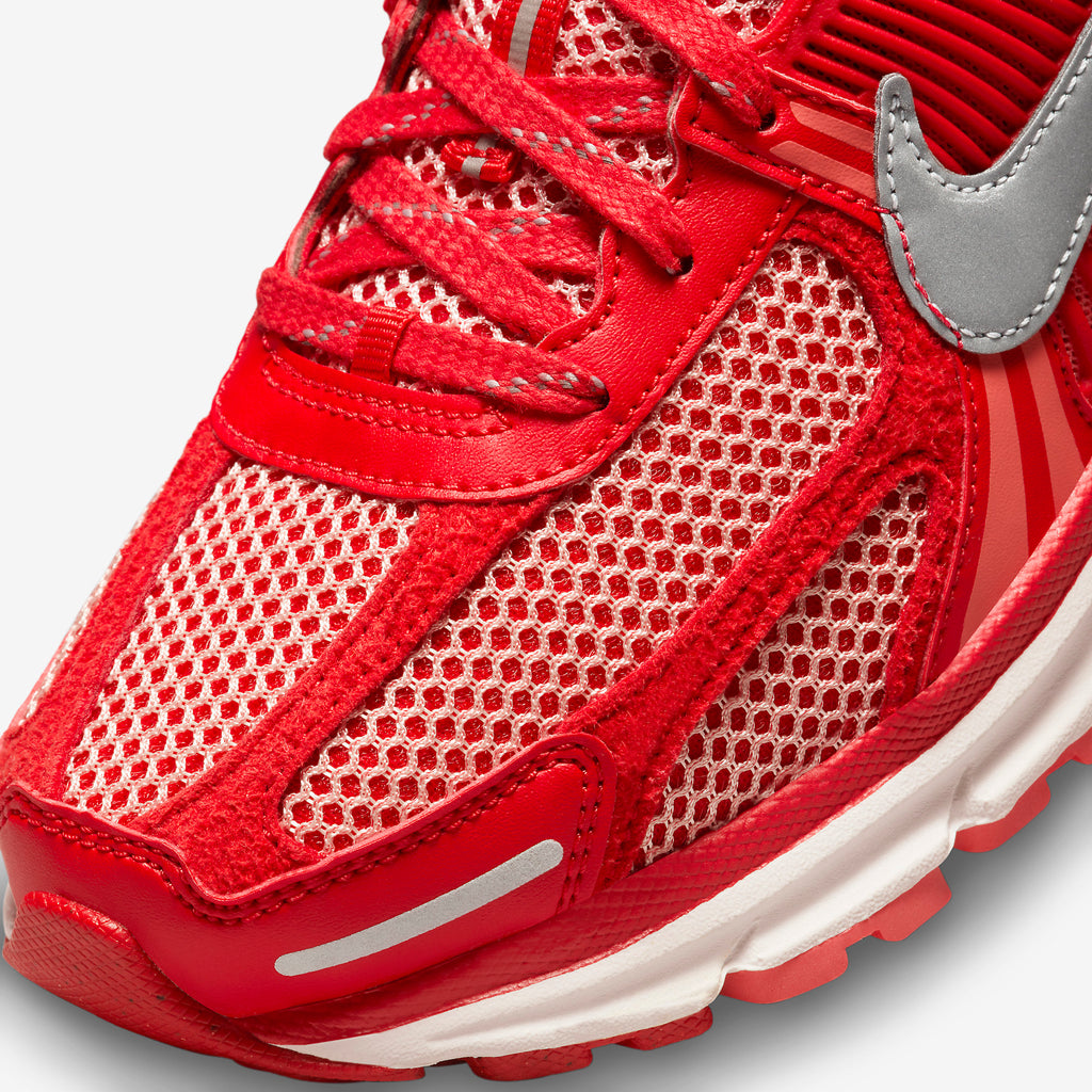 Nike Zoom Vomero 5 "University Red" FN6833-657