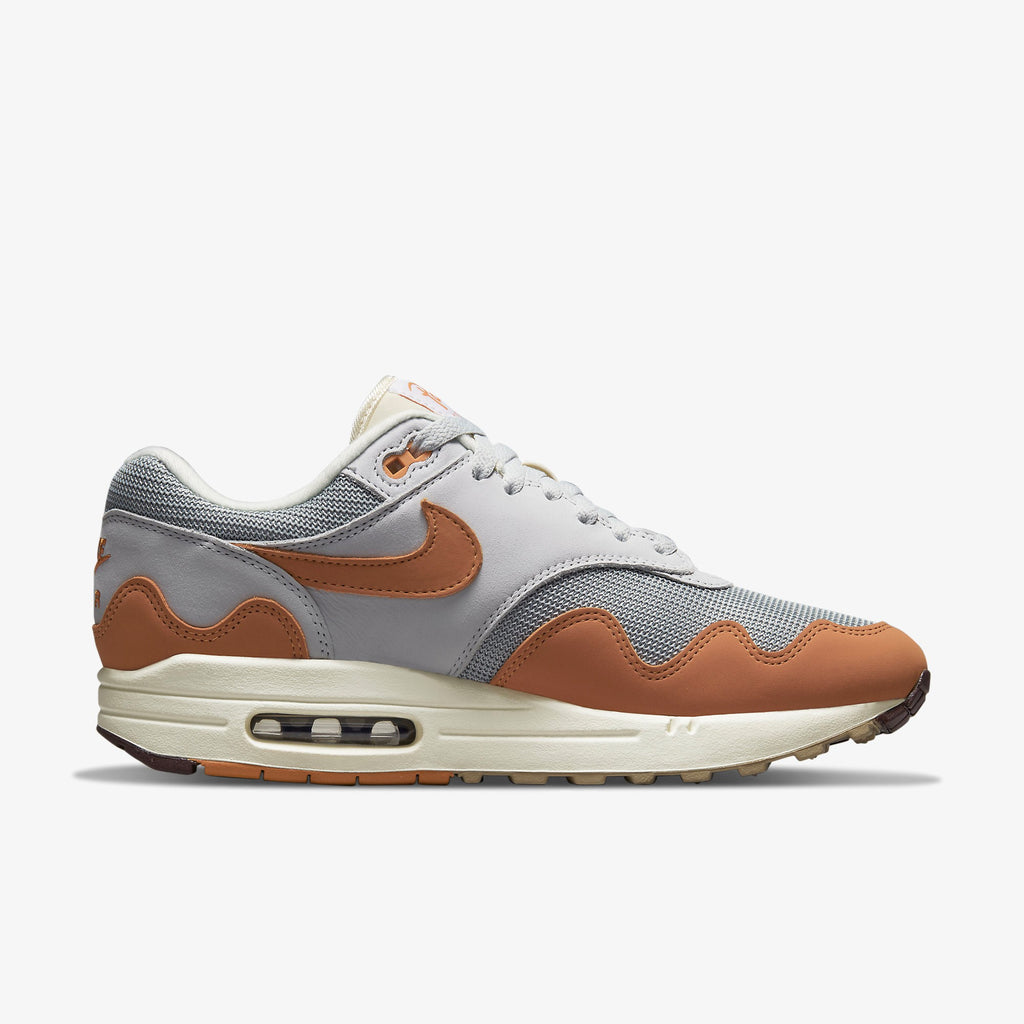 Nike Air Max 1 Patta "Monarch Waves" - Shoe Engine