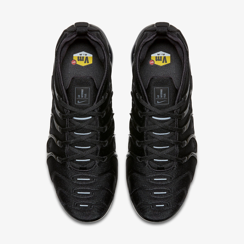 Nike Air VaporMax Plus "Triple Black" - Shoe Engine