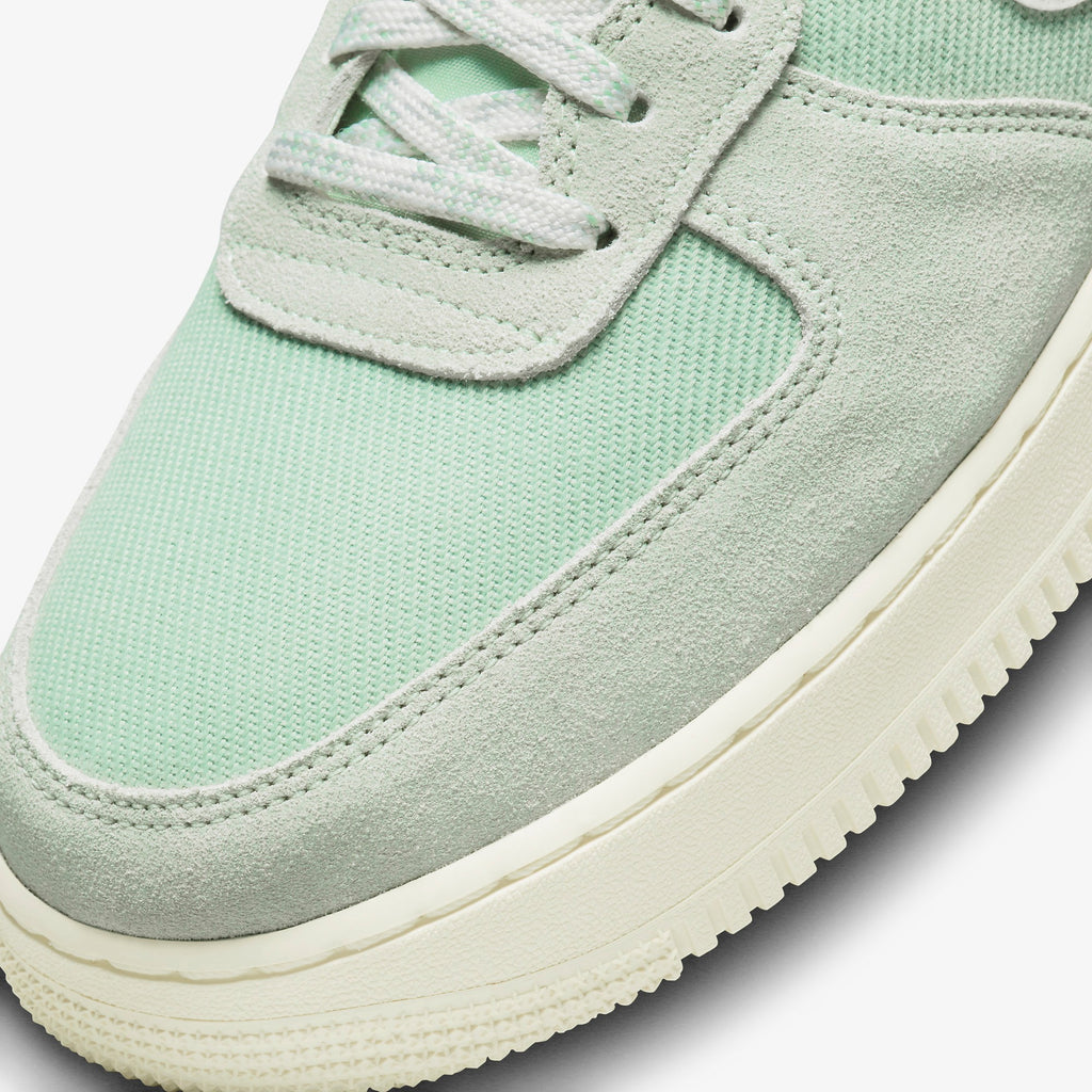 Nike Air Force 1 Low 07 "Certified Fresh" Enamel Green DO9801-300