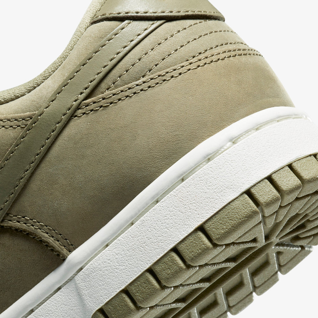 Nike Dunk Low Womens "Neutral Olive" DV7415-200